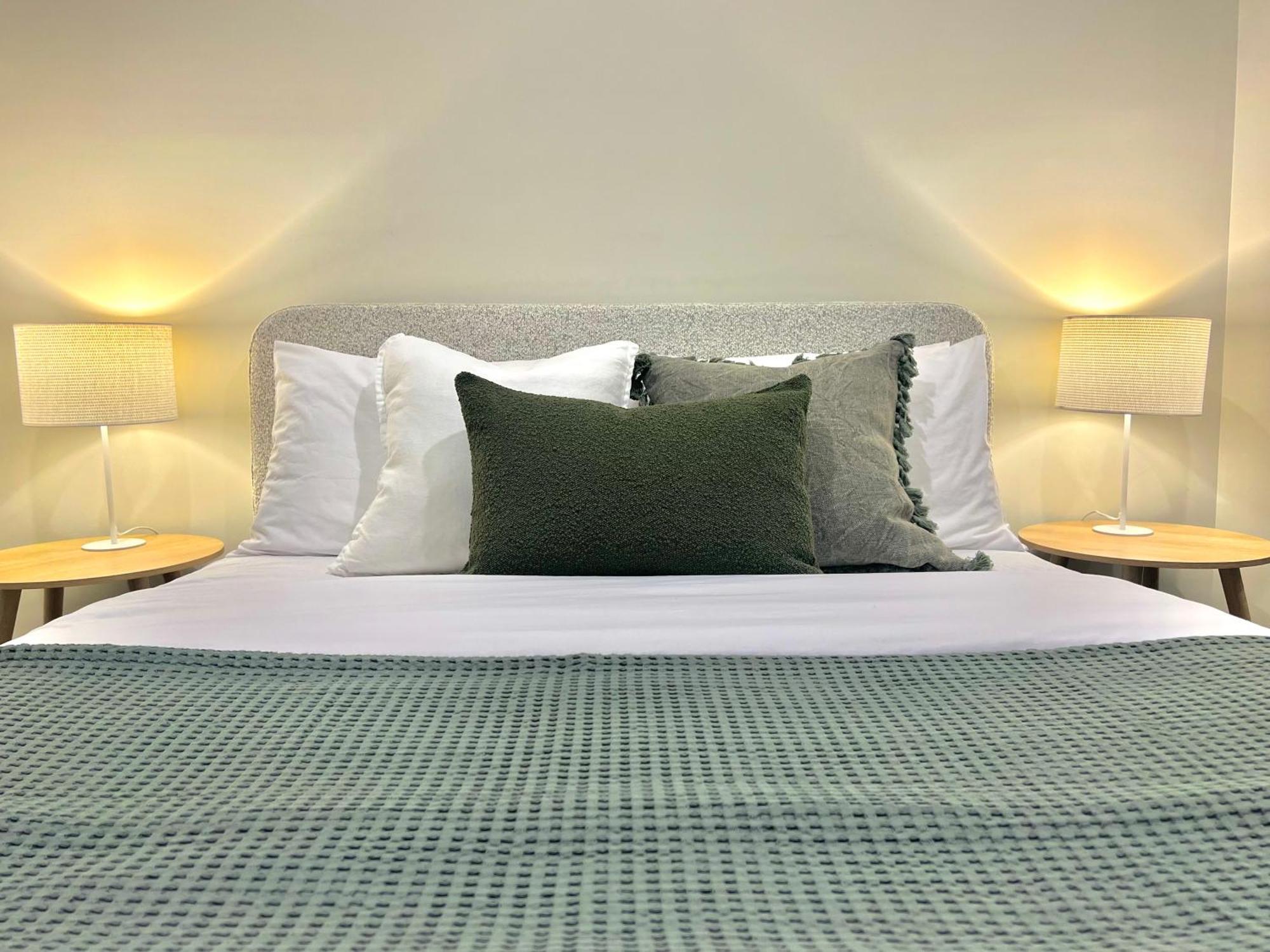 Harbour Towers, Newcastle'S Elite Apartment Stays, Free Parking & Tram Access 외부 사진