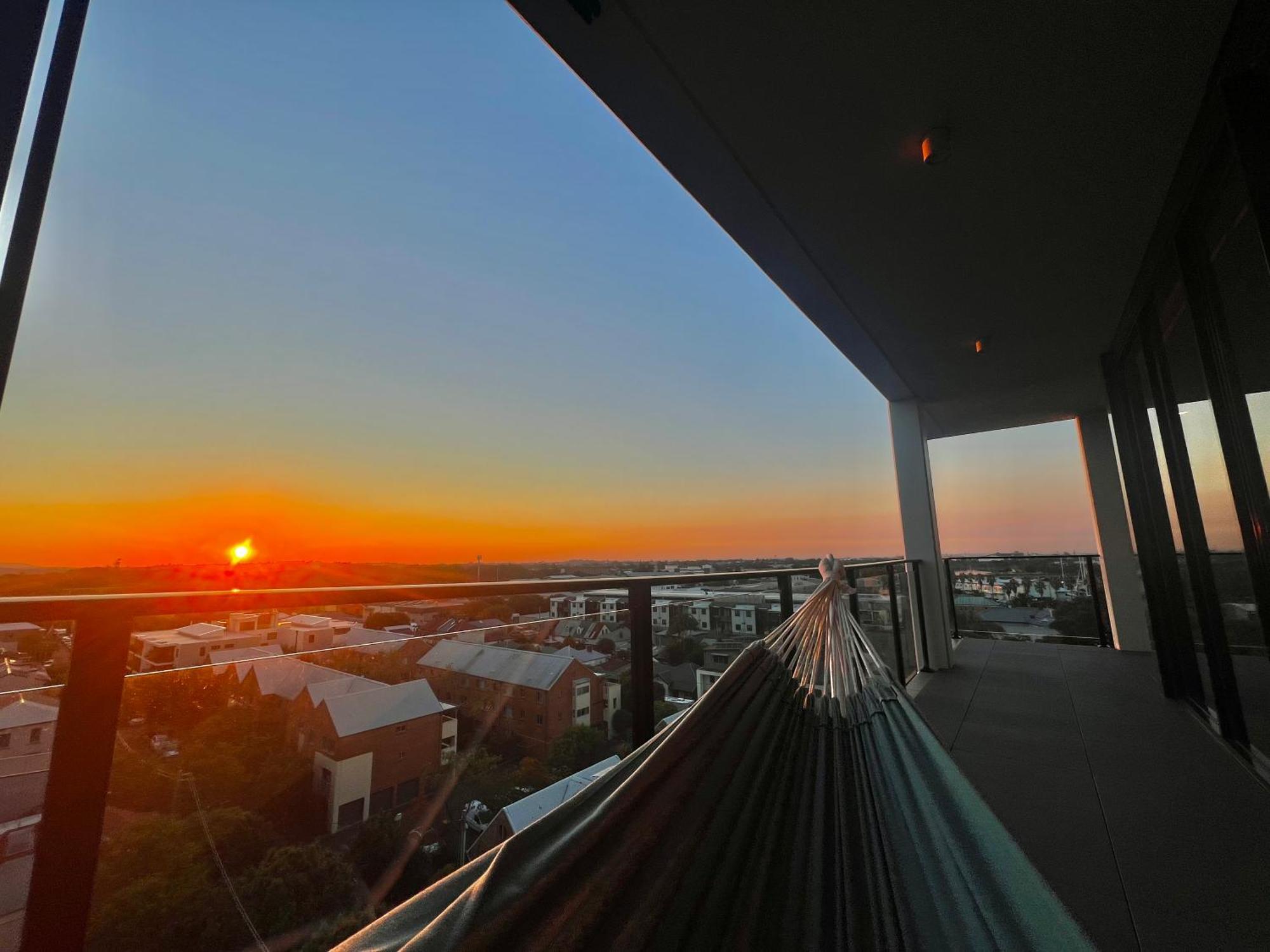 Harbour Towers, Newcastle'S Elite Apartment Stays, Free Parking & Tram Access 외부 사진