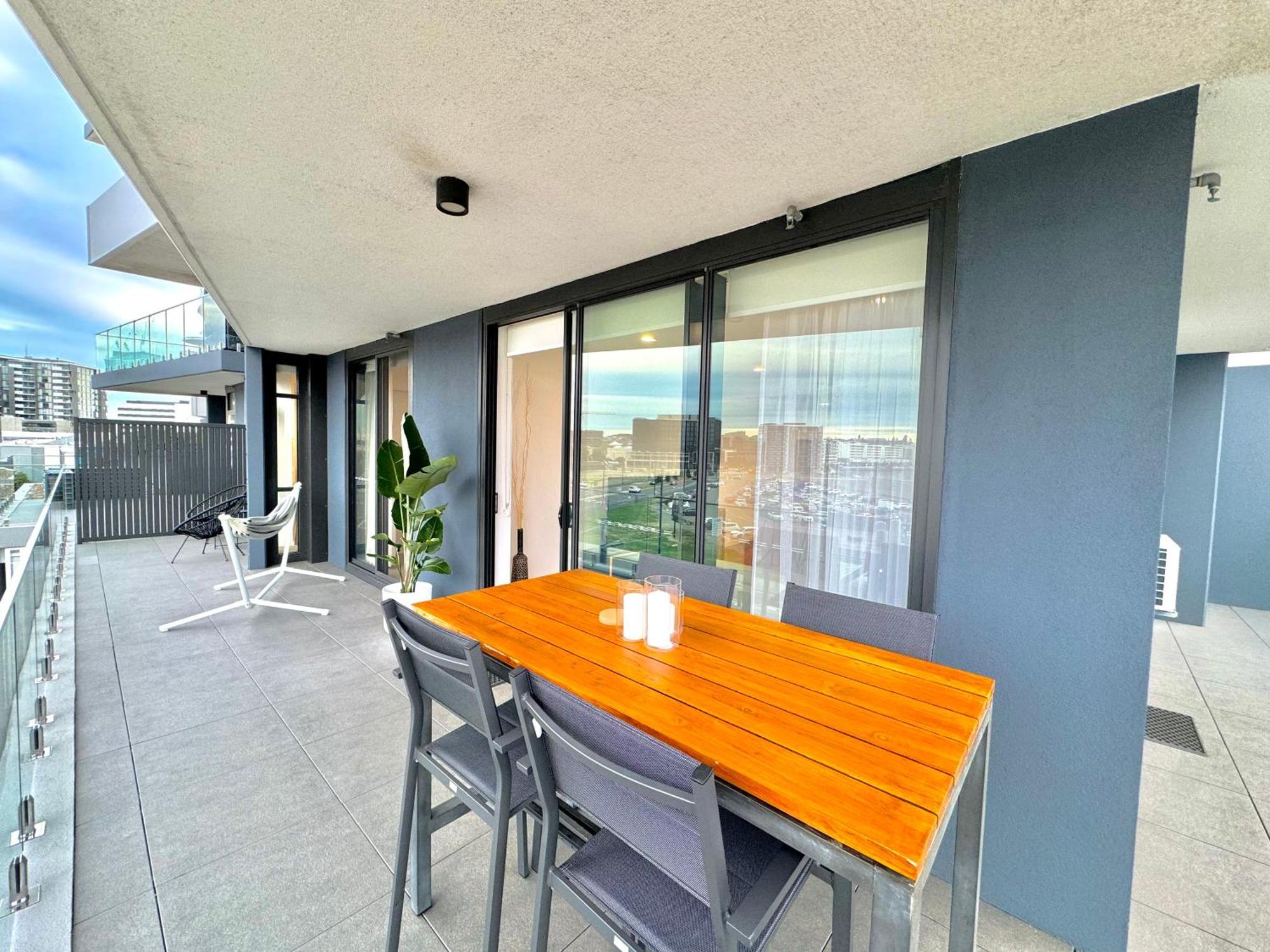 Harbour Towers, Newcastle'S Elite Apartment Stays, Free Parking & Tram Access 외부 사진