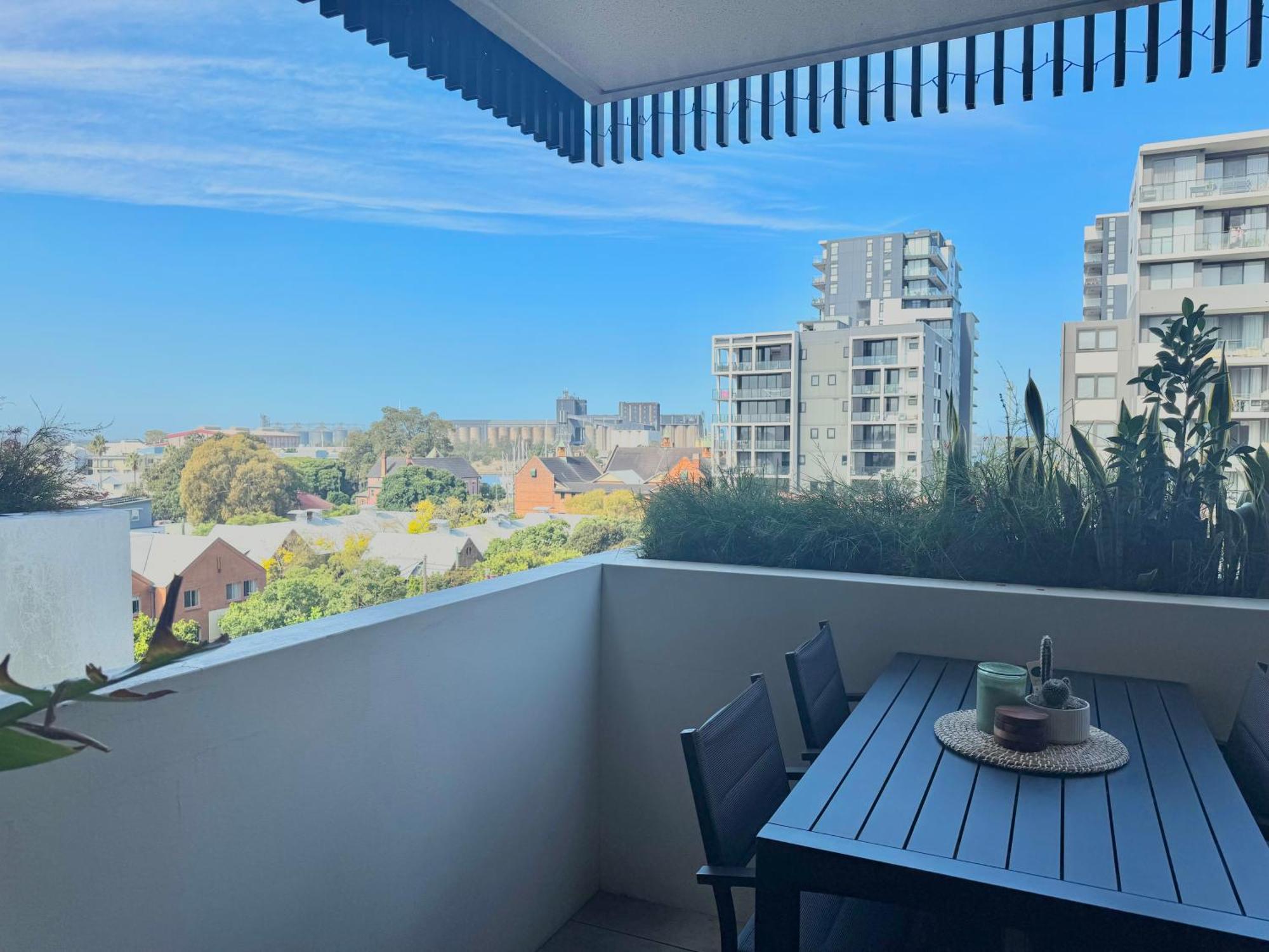 Harbour Towers, Newcastle'S Elite Apartment Stays, Free Parking & Tram Access 외부 사진
